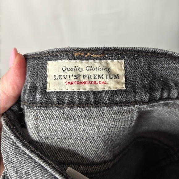 Levi’s Premium 501 Skinny Jeans in Coal Black size 26 - Picture 8 of 10